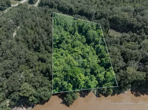 3 51 Mol Ac Old Hwy 24, Mclain, MS 39456