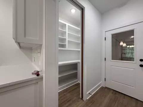 Entry Way - 44 Ratcliff Rd, Sumrall, MS 39482 photo 3 of 5