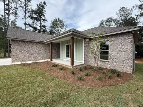 Exterior - 44 Ratcliff Rd, Sumrall, MS 39482 photo 2 of 8