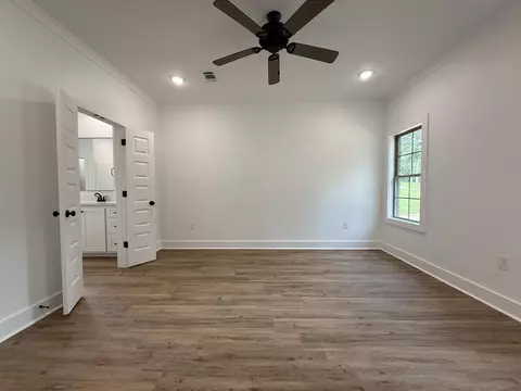 Bedroom - 44 Ratcliff Rd, Sumrall, MS 39482 photo 2 of 7