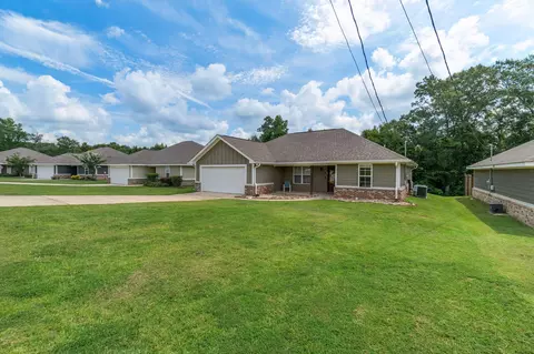 69 Logaras Cir, Purvis, MS 39475 photo 4