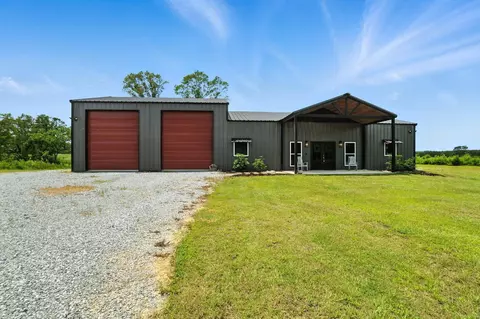 622 Sanford Rd, Moselle, MS 39459