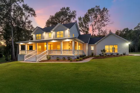 2723 Old Richton Rd, Petal, MS 39465