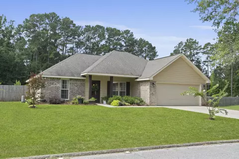 87 Sandy Ln, Hattiesburg, MS 39402