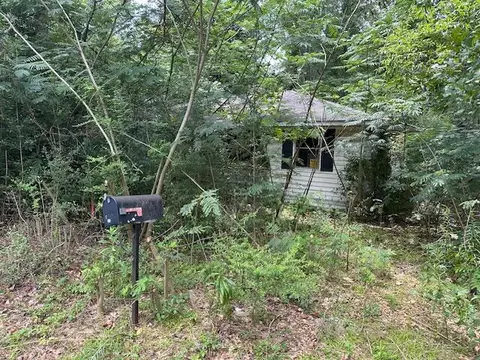 15 Bo Thompson Rd, Lumberton, MS 39455
