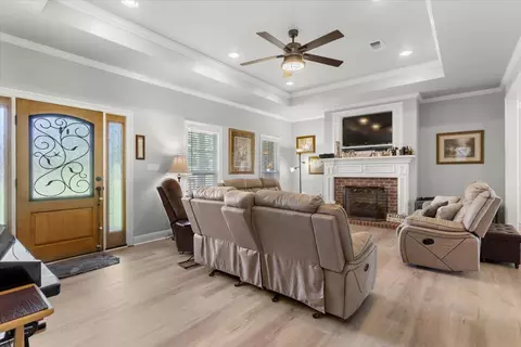 117 Par Dr, Collins, MS 39428 photo 7
