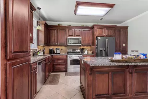 117 Par Dr, Collins, MS 39428 photo 11