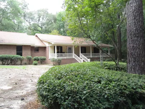188 Pompano Dr, Hattiesburg, MS 39402