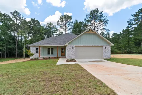 33 Pine Meadow Loop, Hattiesburg, MS 39402