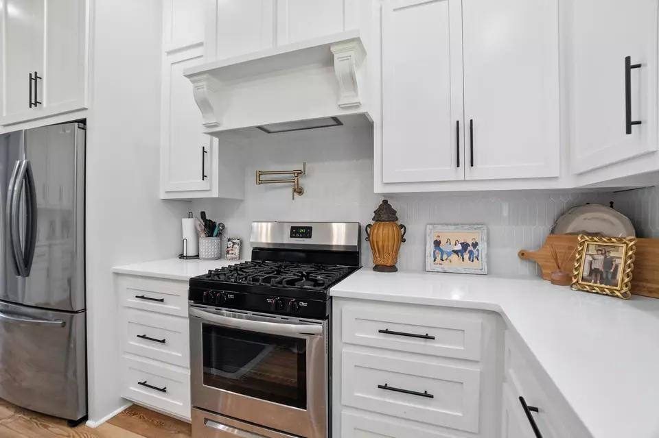 Kitchen - 79 Whistlestop, Sumrall, MS 39482 photo 4 of 4