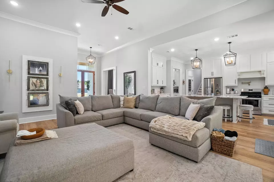 Living - 79 Whistlestop, Sumrall, MS 39482 photo 2 of 2