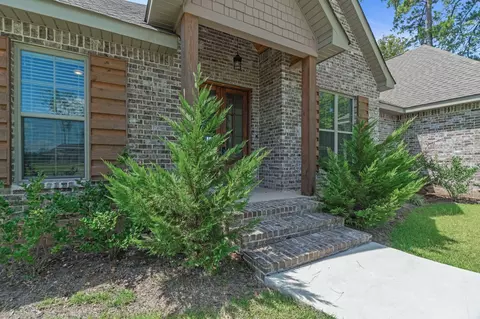 Exterior - 357 Todd Rd, Sumrall, MS 39482 photo 4 of 14