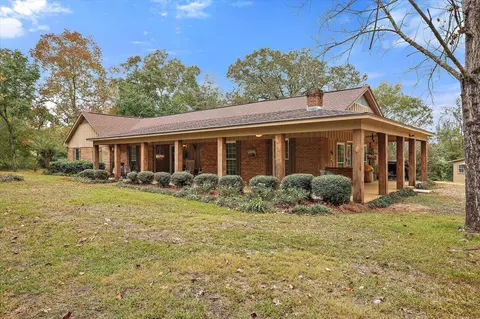 235 Maxie Rd, Mount Olive, MS 39119