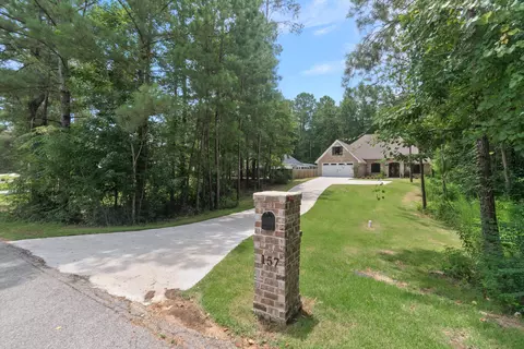 157 Courtland Dr, Hattiesburg, MS 39402