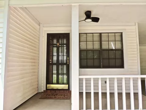 Exterior - 1907 Wansley Rd, Laurel, MS 39443 photo 3 of 4
