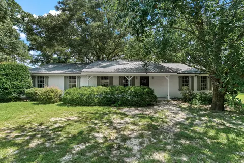 188 Sullivan Kilrain Rd, Hattiesburg, MS 39402