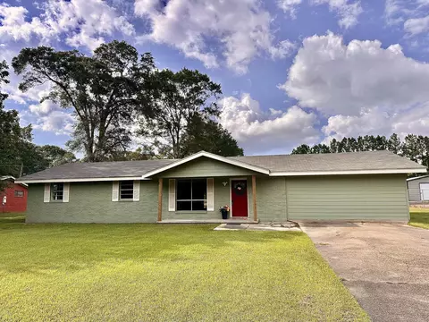 821 Glenwood Dr, Hattiesburg, MS 39401