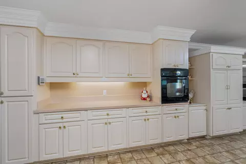 36 Greenbriar Ln, Laurel, MS 39443 photo 10