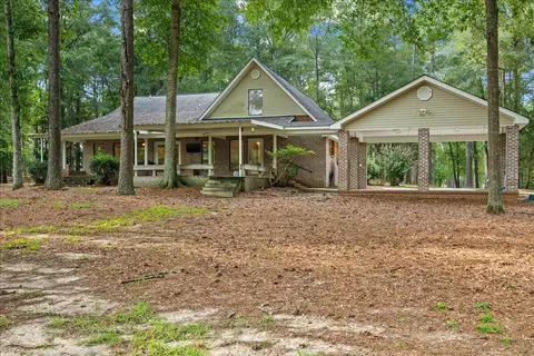 87 Matthews Rd, Laurel, MS 39443