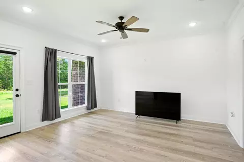21 Charbonneau, Sumrall, MS 39482 photo 7