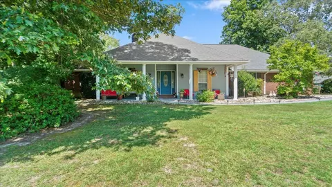 127 Hemlock Ave, Hattiesburg, MS 39402