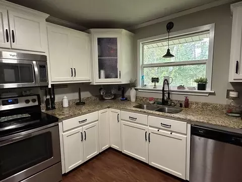 Kitchen - 128 Beaver Dam Rd, Lucedale, MS 39452 photo 3 of 3