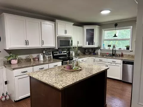 Kitchen - 128 Beaver Dam Rd, Lucedale, MS 39452 photo 2 of 3