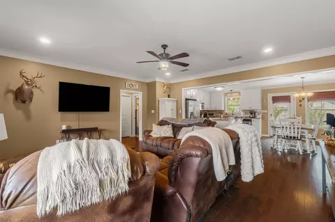 6 E Spruce, Sumrall, MS 39482 photo 9