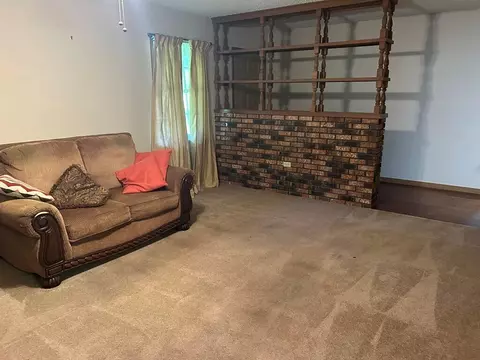 Living - 132 County Barn Rd, Laurel, MS 39443 photo 2 of 2