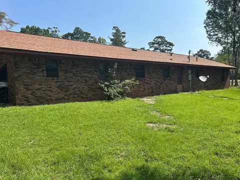 Exterior - 132 County Barn Rd, Laurel, MS 39443 photo 6 of 6