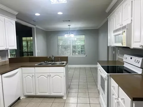Kitchen - 8 Henrys Pl, Purvis, MS 39475 photo 2 of 2