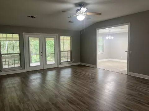 Living - 8 Henrys Pl, Purvis, MS 39475 photo 2 of 2