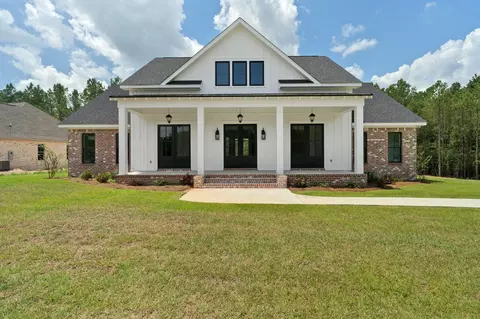 53 Pipestone Pass, Sumrall, MS 39482