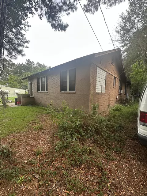 112 Dearborne St, Hattiesburg, MS 39401