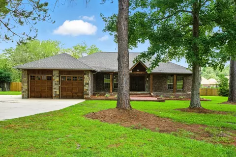 146 Cole Rd, Hattiesburg, MS 39402