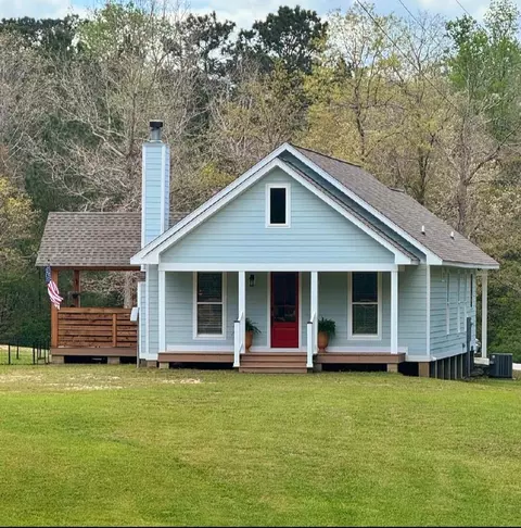 173 R Thompson Rd, Lumberton, MS 39455