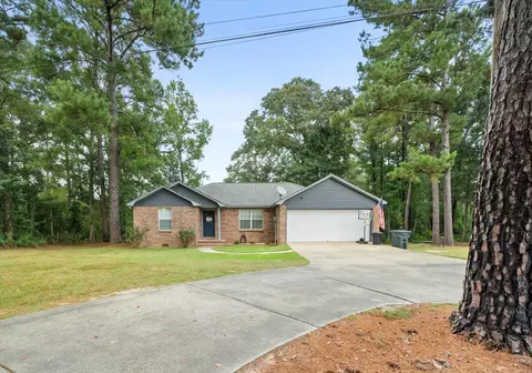335 Moselle Oak Grove Rd, Moselle, MS 39459
