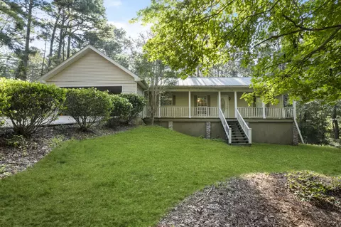 105 Green Bay Dr, Petal, MS 39465