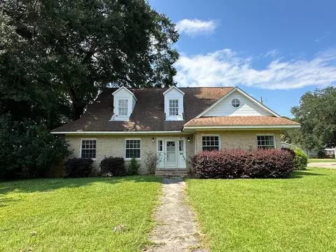615 Church St, Columbia, MS 39429