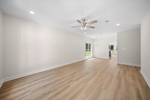 17 Bounds Rd, Sumrall, MS 39482 photo 4