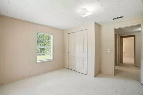 Bedroom - 862 864 Ms-15, Stringer, MS 39481 photo 2 of 5