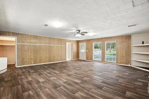 Living - 862 864 Ms-15, Stringer, MS 39481 photo 2 of 3