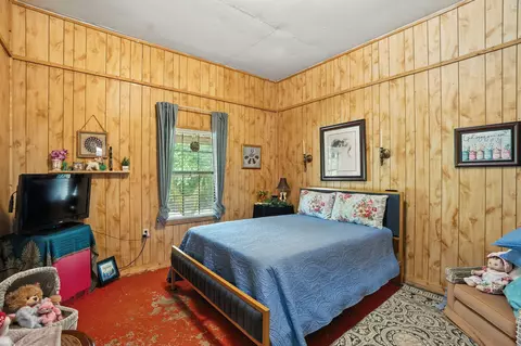 Bedroom - 862 864 Ms-15, Stringer, MS 39481 photo 5 of 5