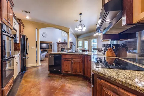 Kitchen - 54 Ball Ln, Sumrall, MS 39482 photo 3 of 4