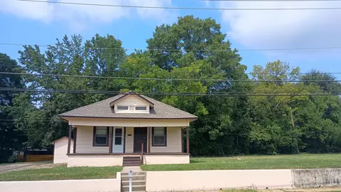 1234 Martin Luther King Dr, Laurel, MS 39440