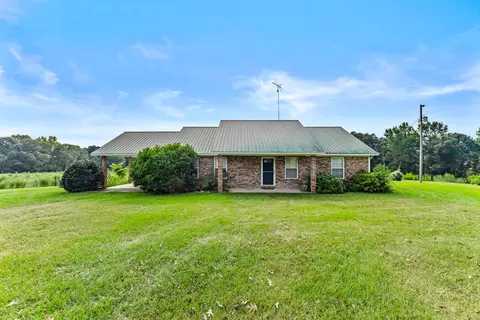 355 George Speed Rd, Collins, MS 39428