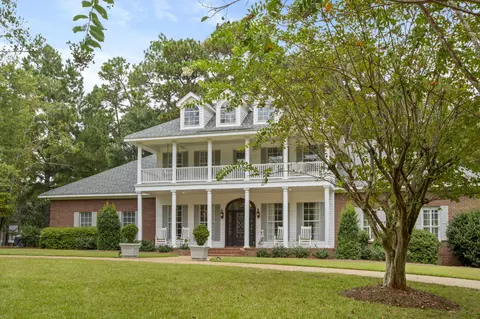4 Troon Cir, Hattiesburg, MS 39401