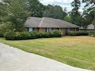 142 Beechwood, Hattiesburg, MS 39402