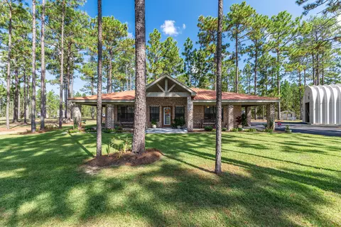 9 Peterson Rd, Purvis, MS 39475