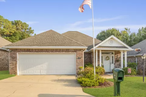 123 Willow Brook Dr, Hattiesburg, MS 39402